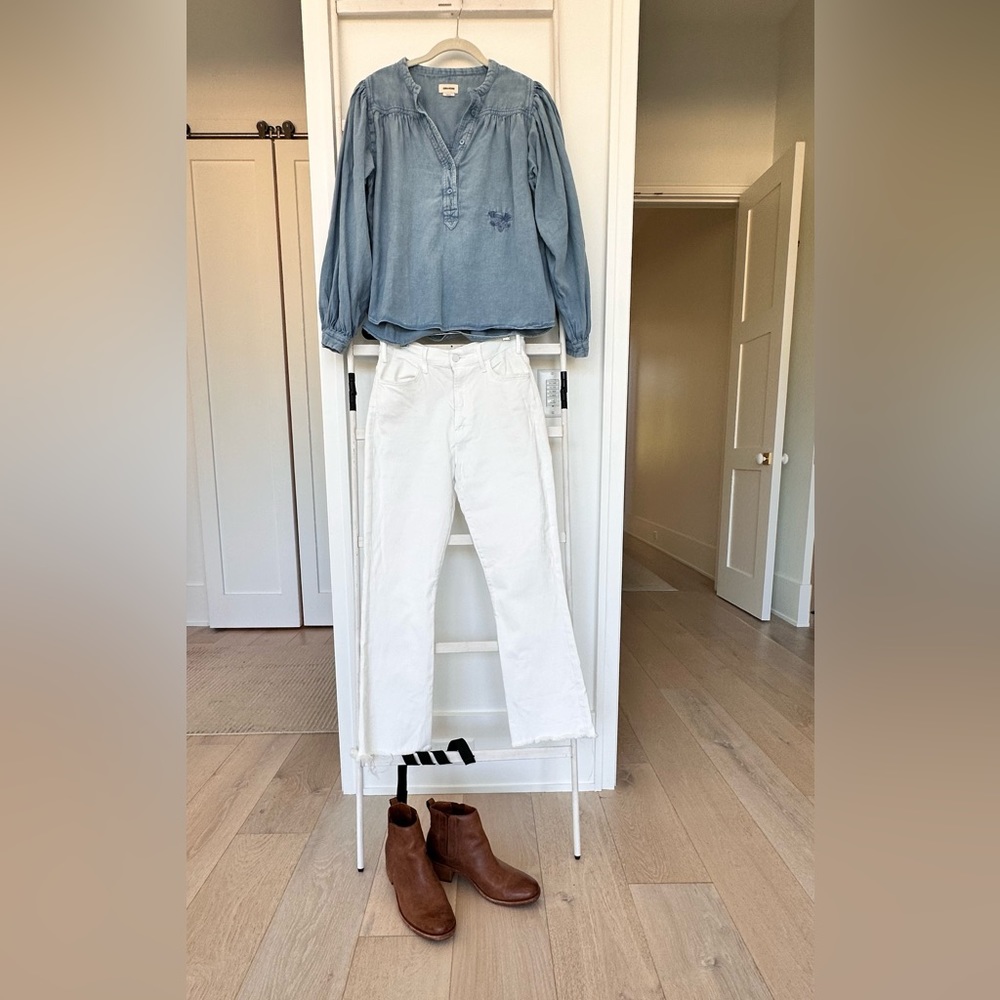 Mother Jeans The Hustler Ankle Fray in (White) Fairest of them all - size 29